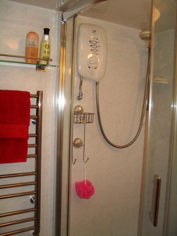 Corwen Holiday Apartment Llandudno Bagian luar foto